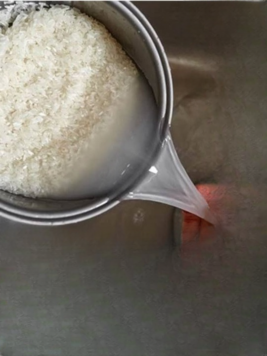 Rice Water Uses: Benefits, Traditional Beauty Practices, and What Science Suggests