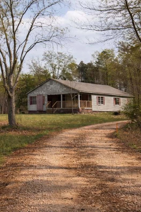 Returning Home After Ten Years: A Story About Family, Forgiveness, and Finding the Truth