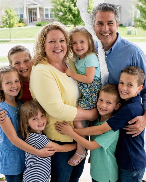 My Husband Abandoned Me and Our Six Children for His Young Fitness Trainer — But Before I Could Even Think About Revenge, Karma Delivered a Consequence He Never Saw Coming