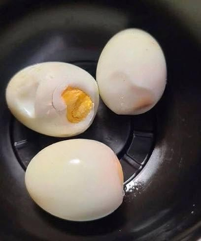 Egg and Mugwort Soup: A Traditional Dish With Potential Nutritional Benefits