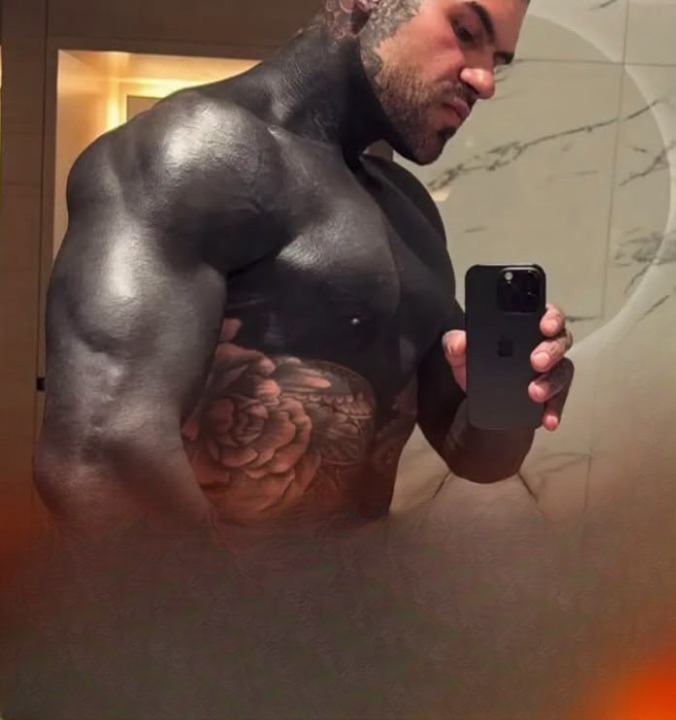 Man With Blackout Tattoos Shares What He Wishes He Had Known Before Starting